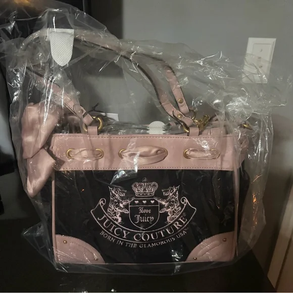 2025 Juicy Couture Black and Pink Women's Bag - Picture 1 of 2
